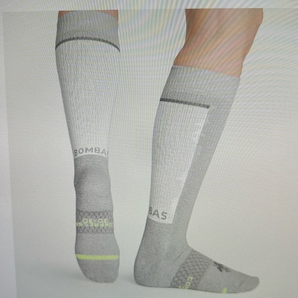 Women's Performance Compression Socks (20-30mmHg) - size M - Picture 3 of 7